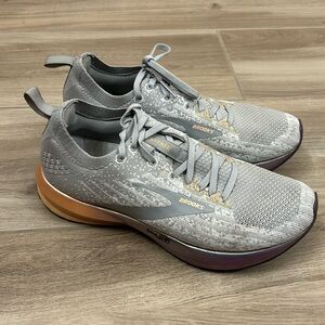 Women’s Brooks Levitate 3